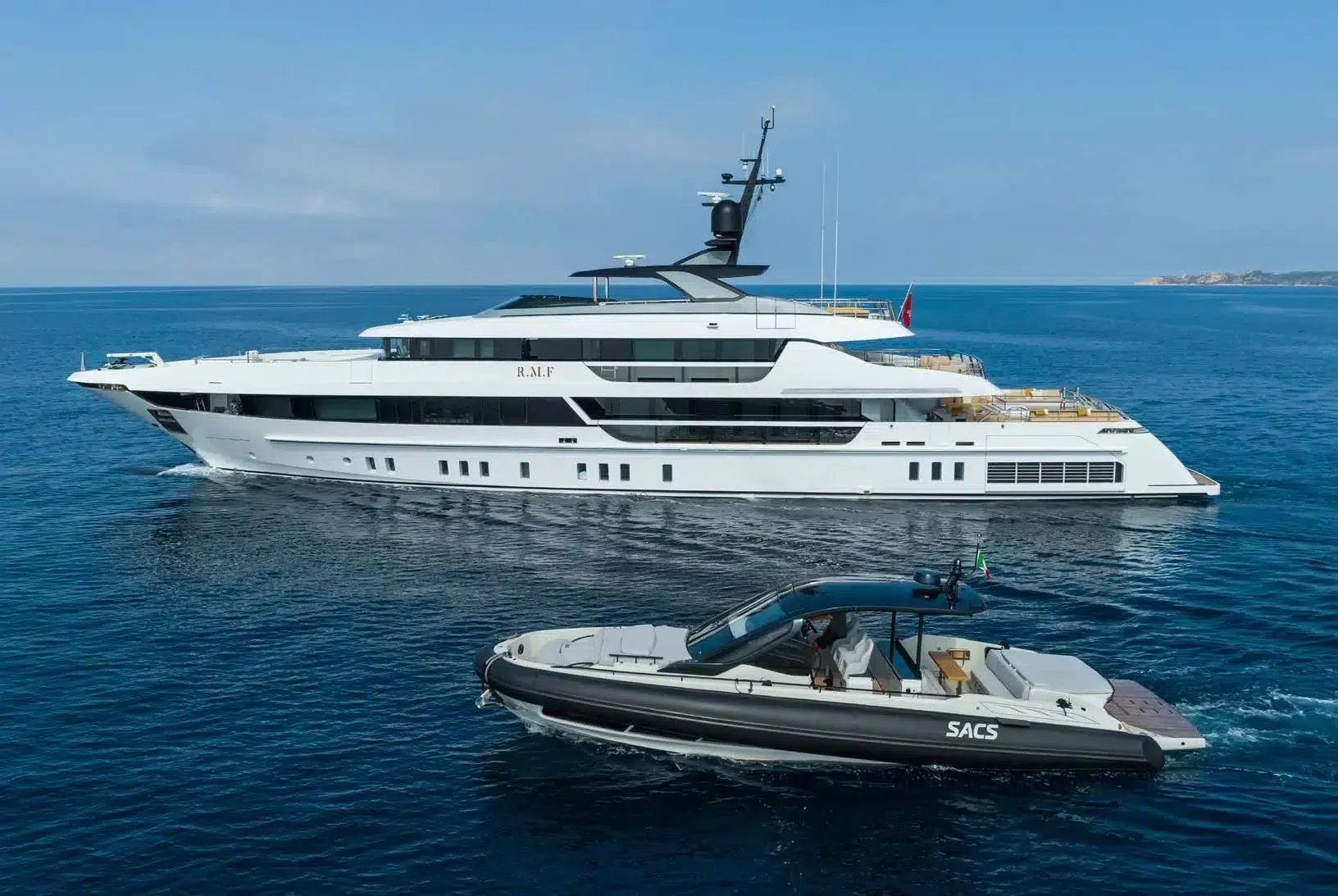 RMF - yacht charter photo 5
