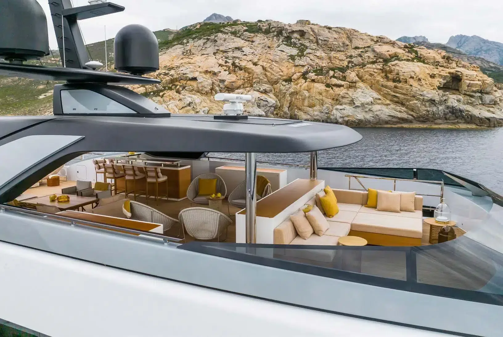 RMF - yacht charter photo 10