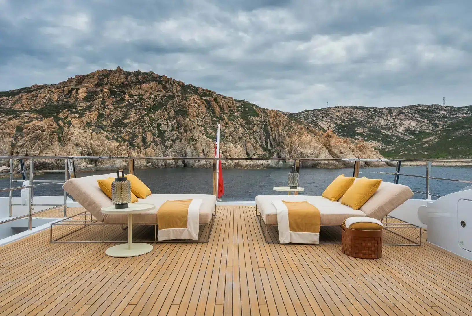 RMF - yacht charter photo 11
