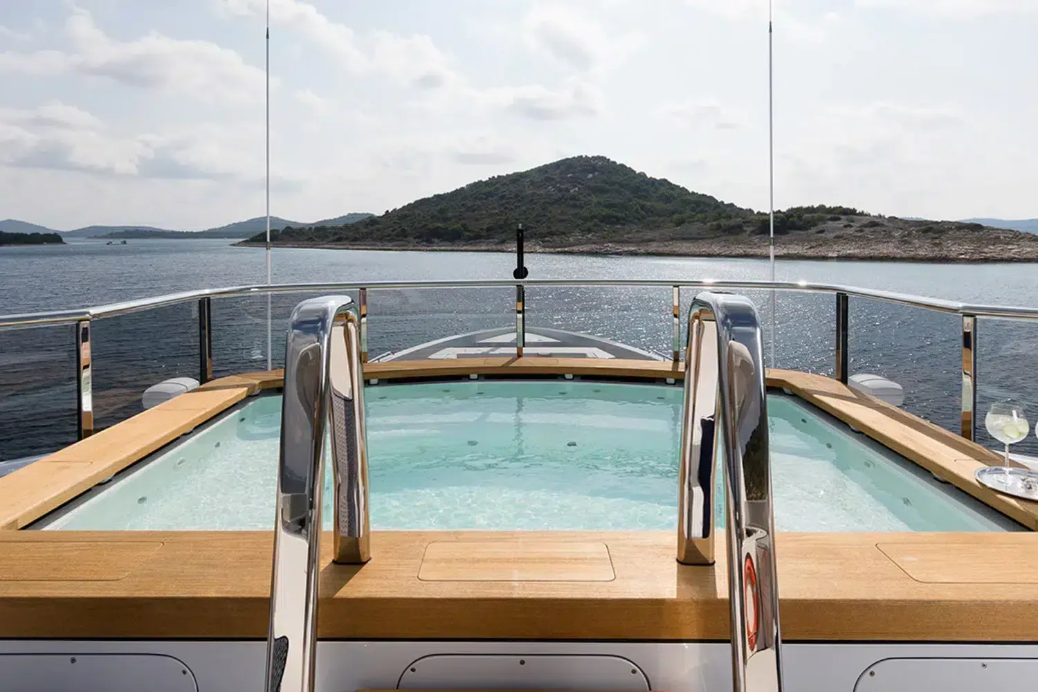SAMURAI - yacht charter photo 12