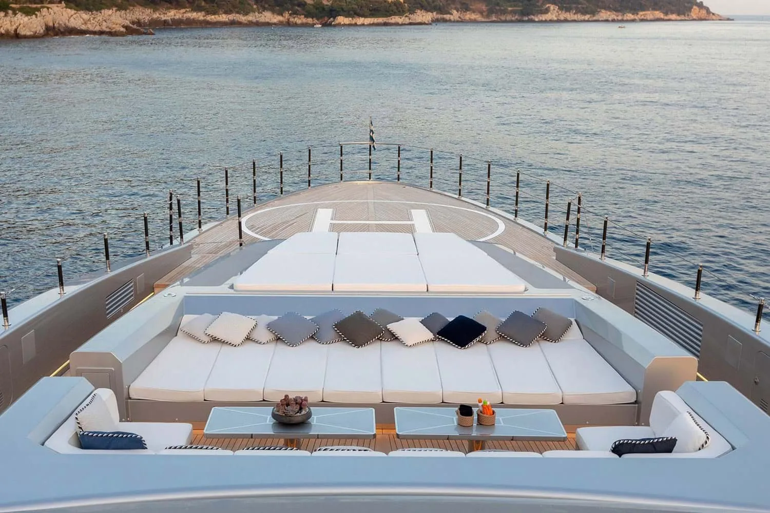 SARASTAR - yacht charter photo 3