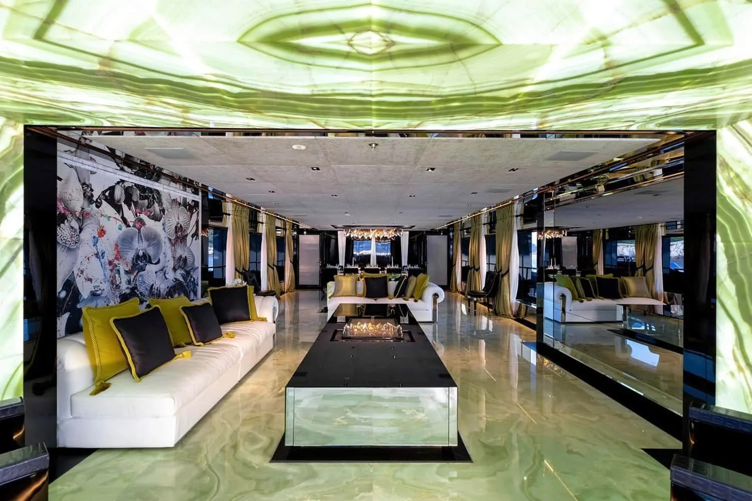 SARASTAR - yacht charter photo 4