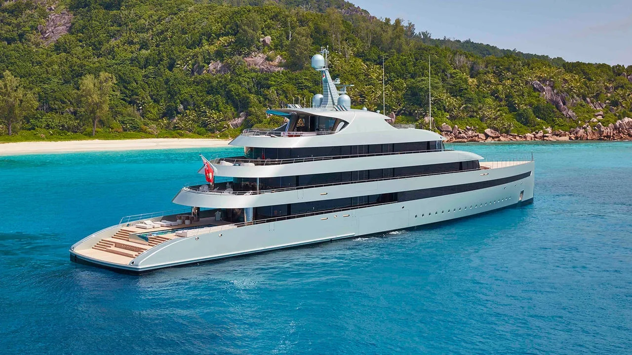 SAVANNAH - yacht charter photo 8