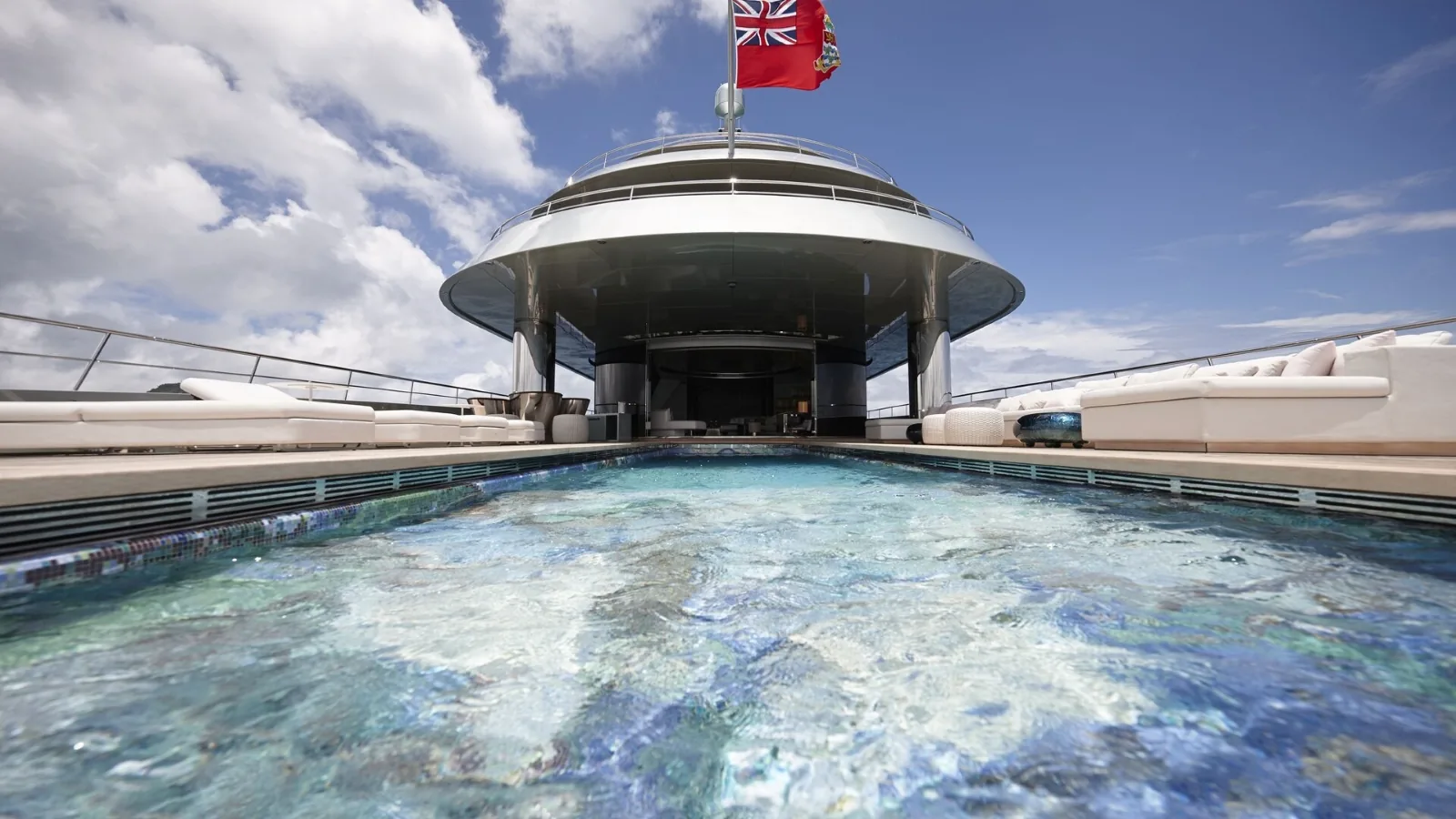 SAVANNAH - yacht charter photo 10