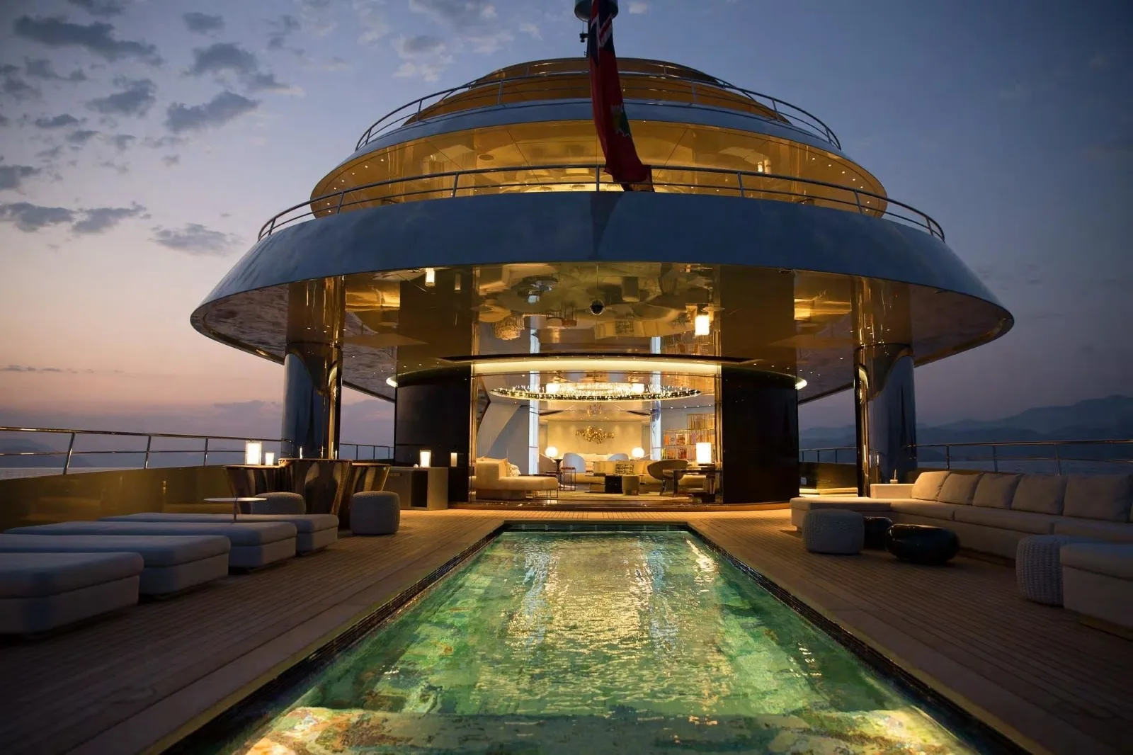 SAVANNAH - yacht charter photo 13