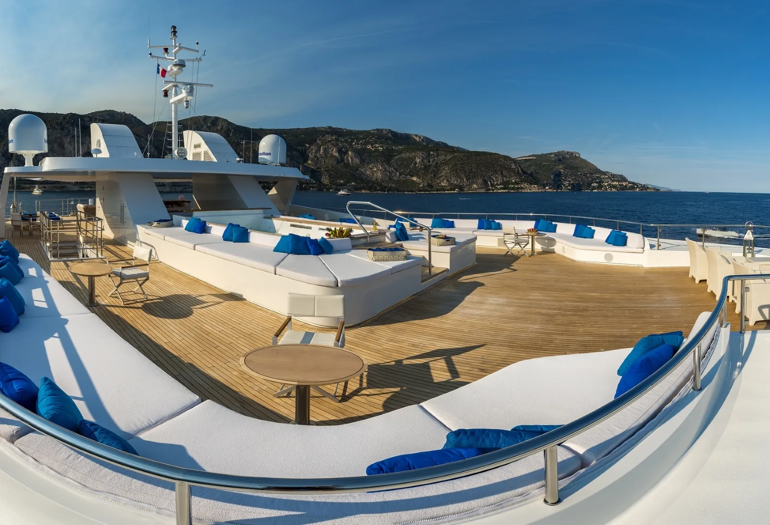 SERENITY - yacht charter photo 5