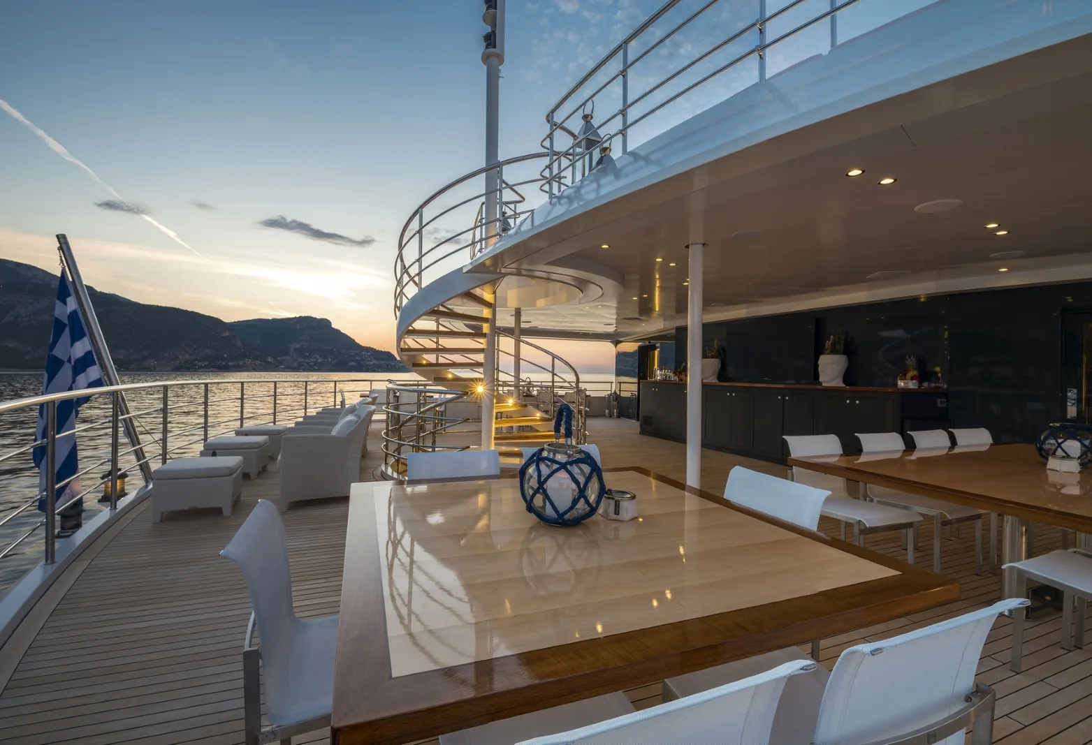 SERENITY - yacht charter photo 8