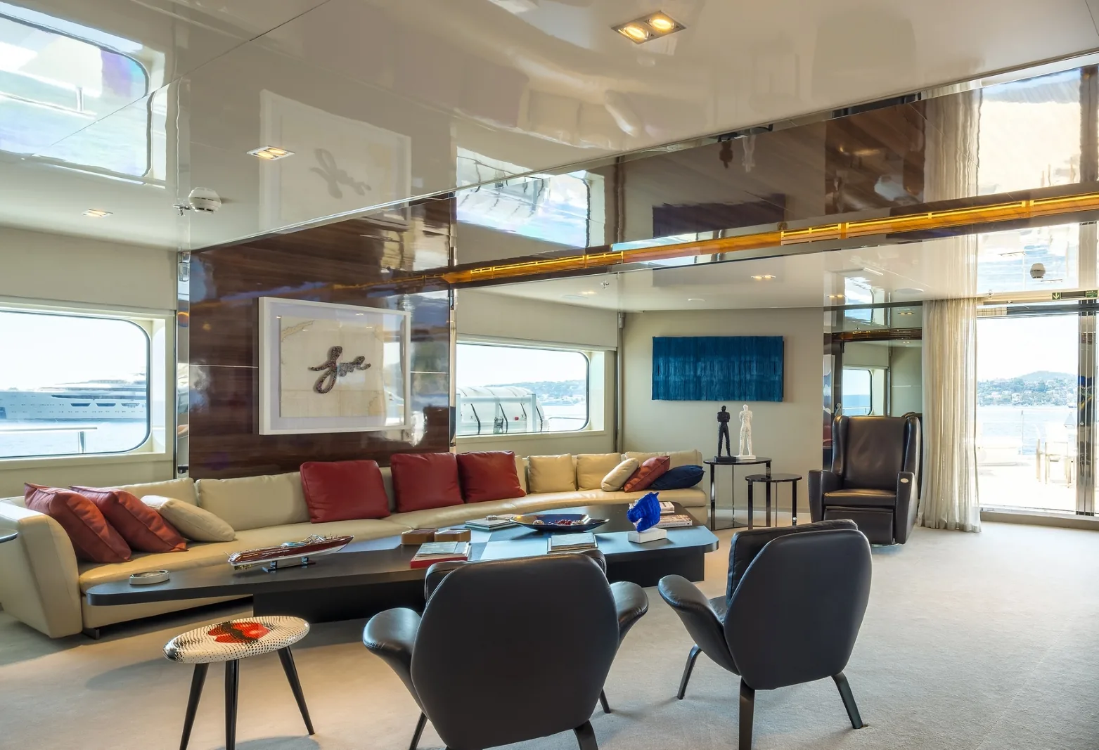 SERENITY - yacht charter photo 13