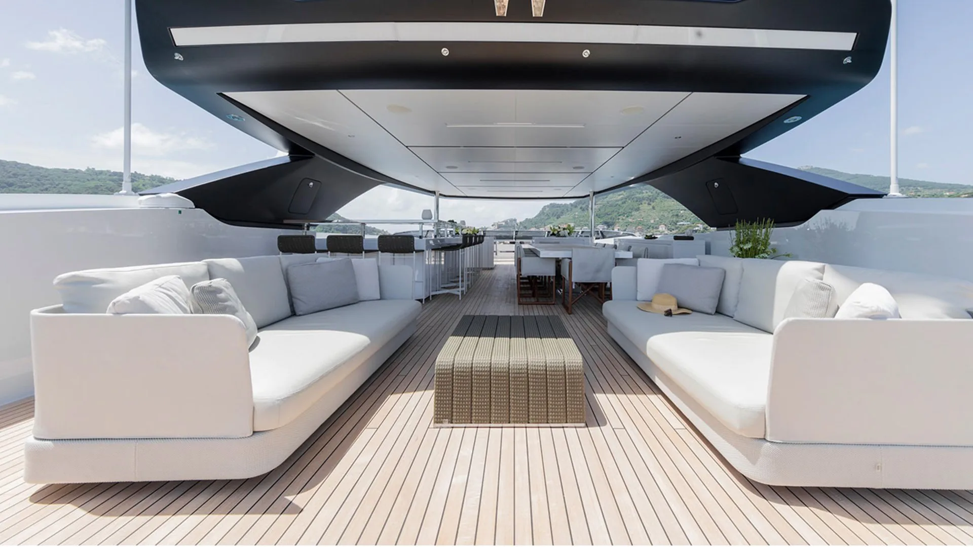 SEVEN SINS - yacht charter photo 7