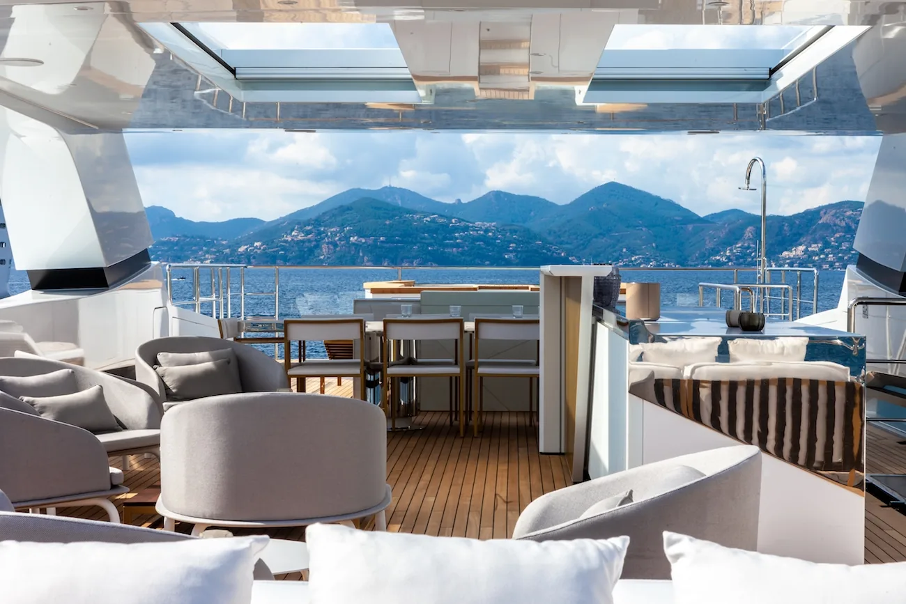 SILVER FOX - yacht charter photo 10