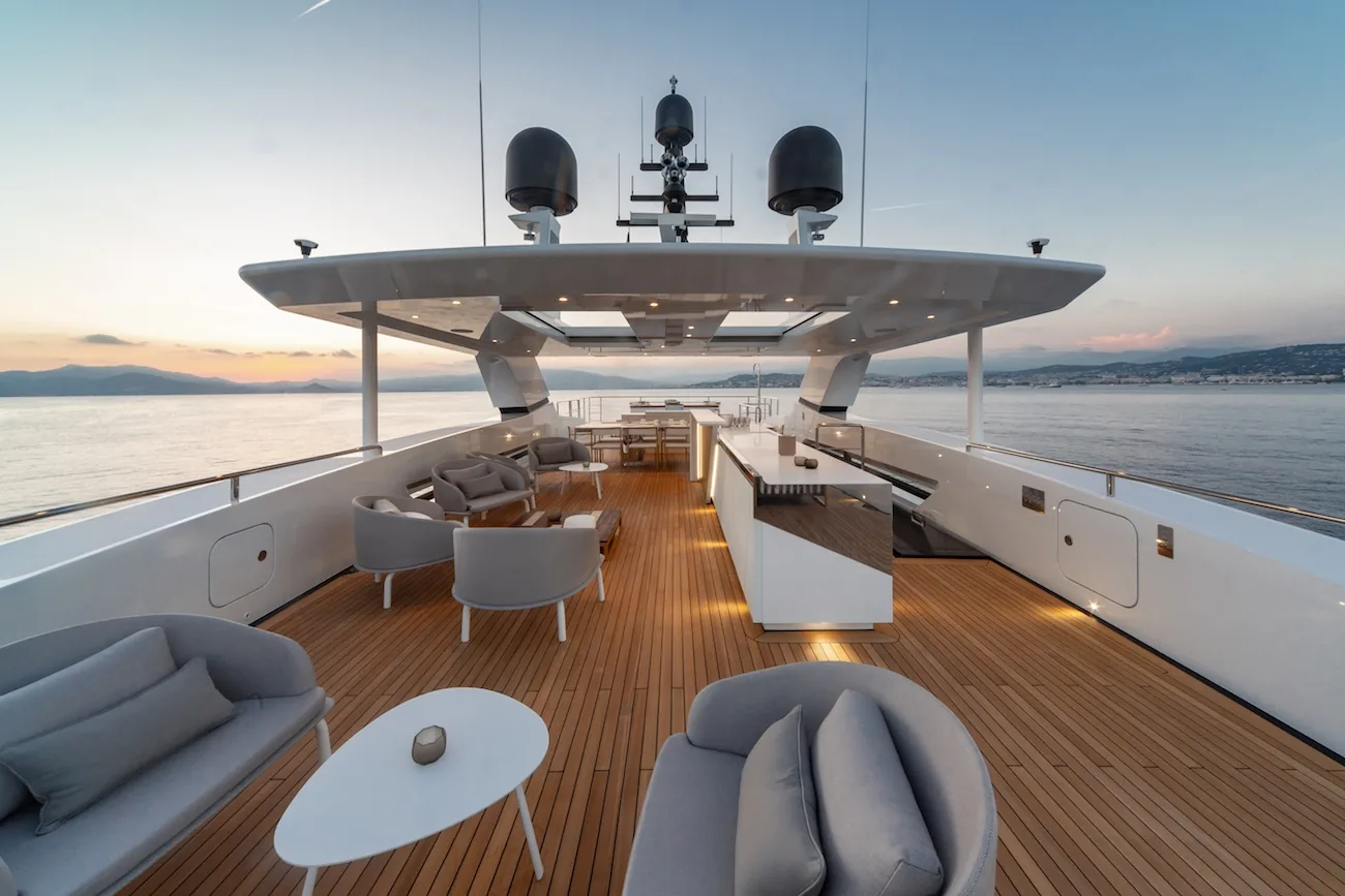 SILVER FOX - yacht charter photo 11