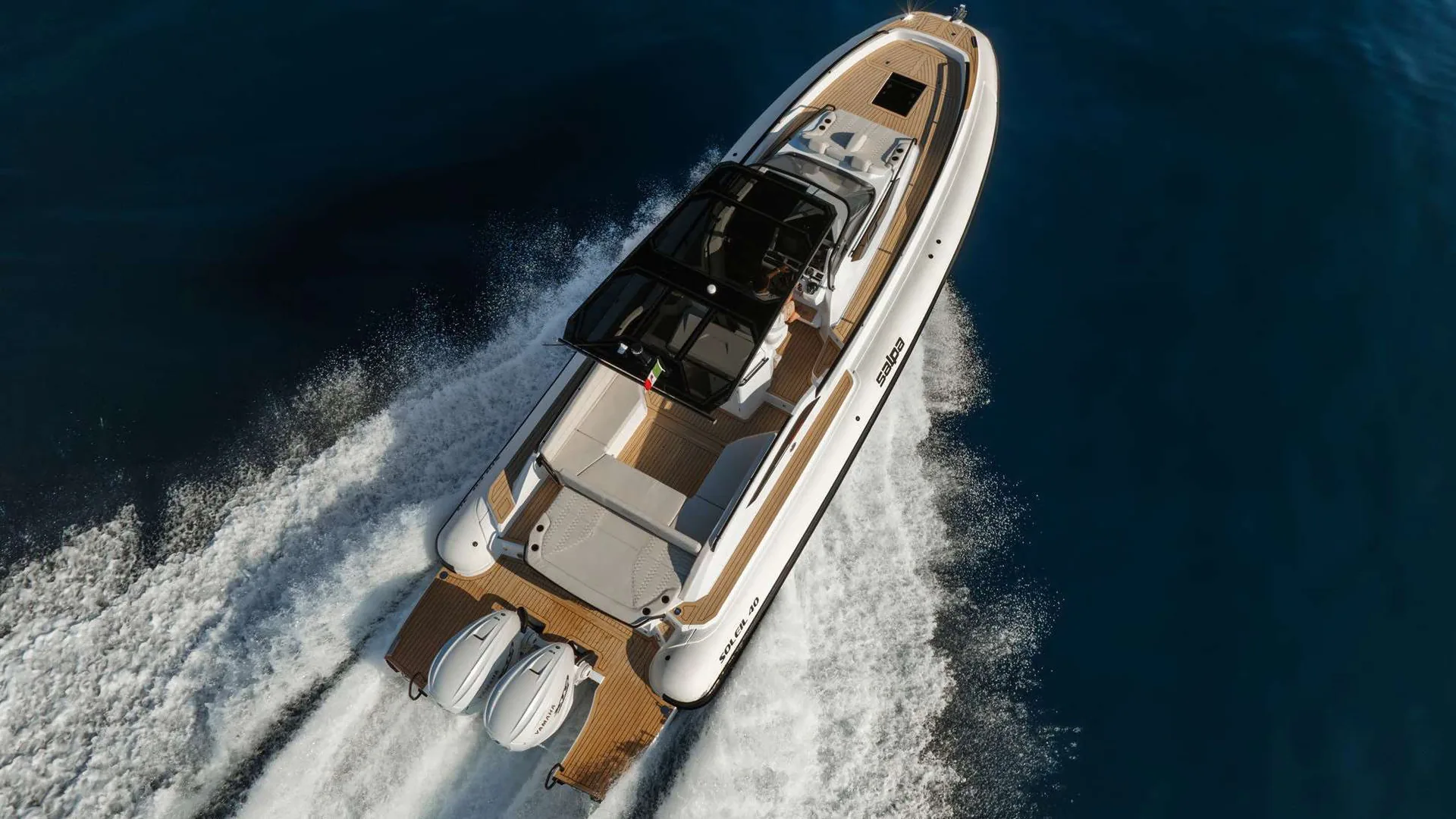 Soleil 40 - yacht charter photo 11