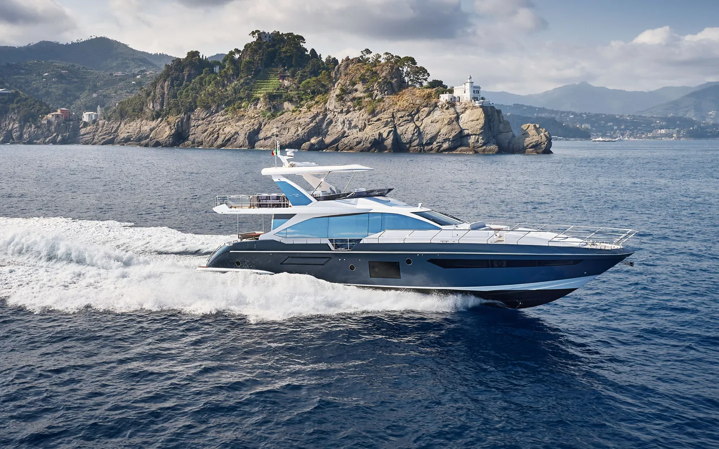 SOLSTICE - yacht charter photo 4