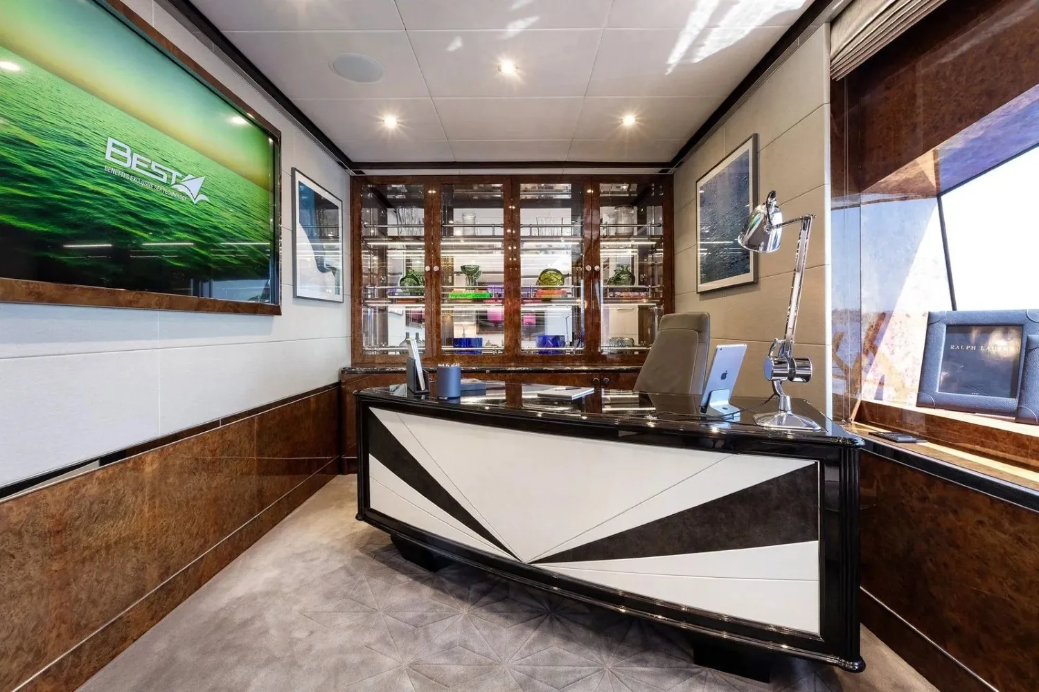 SOUNDWAVE - yacht charter photo 2