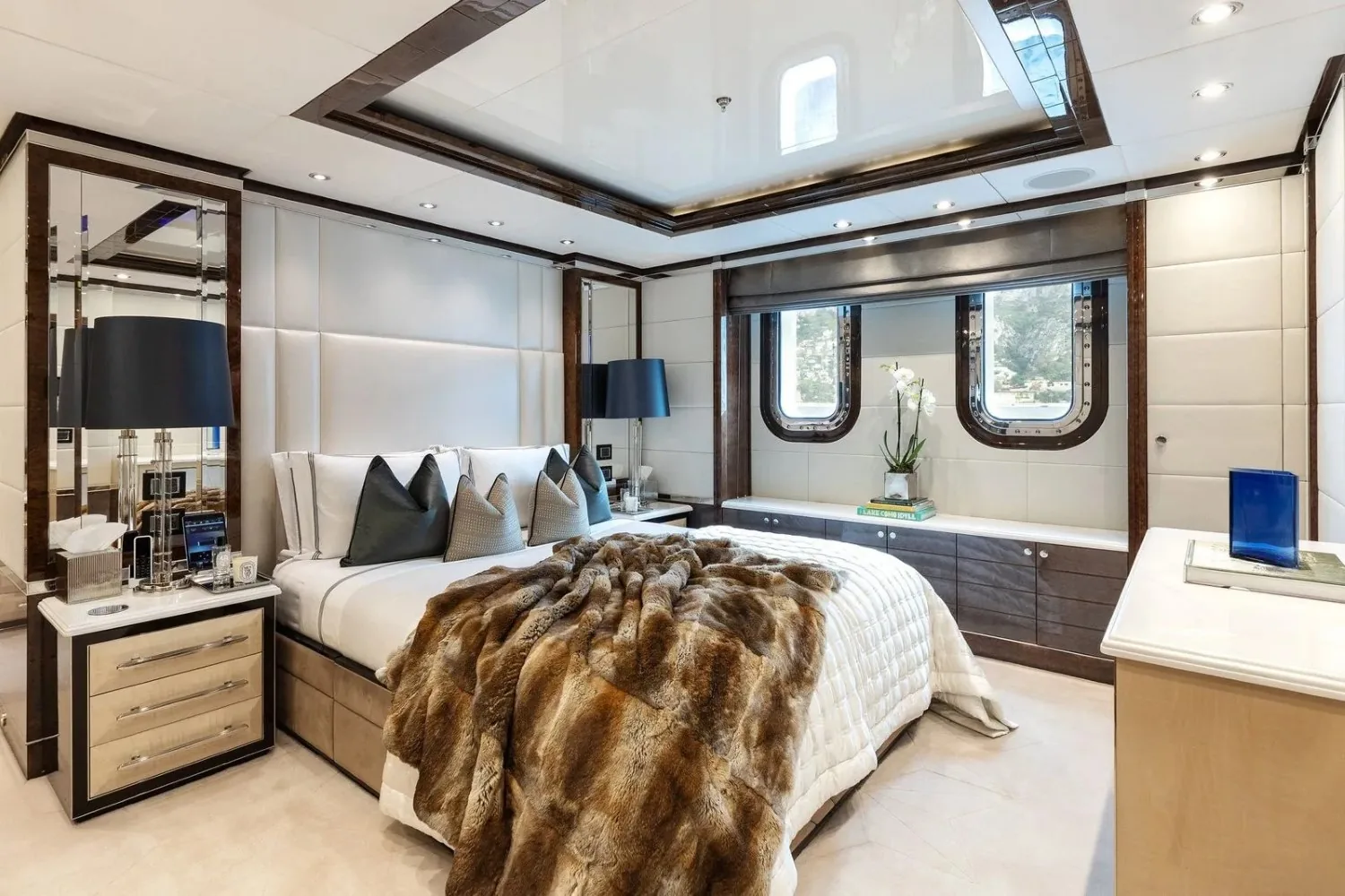 SOUNDWAVE - yacht charter photo 5