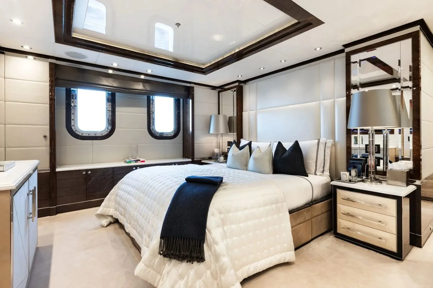 SOUNDWAVE - yacht charter photo 7