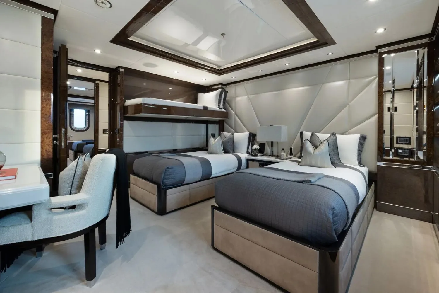 SOUNDWAVE - yacht charter photo 13