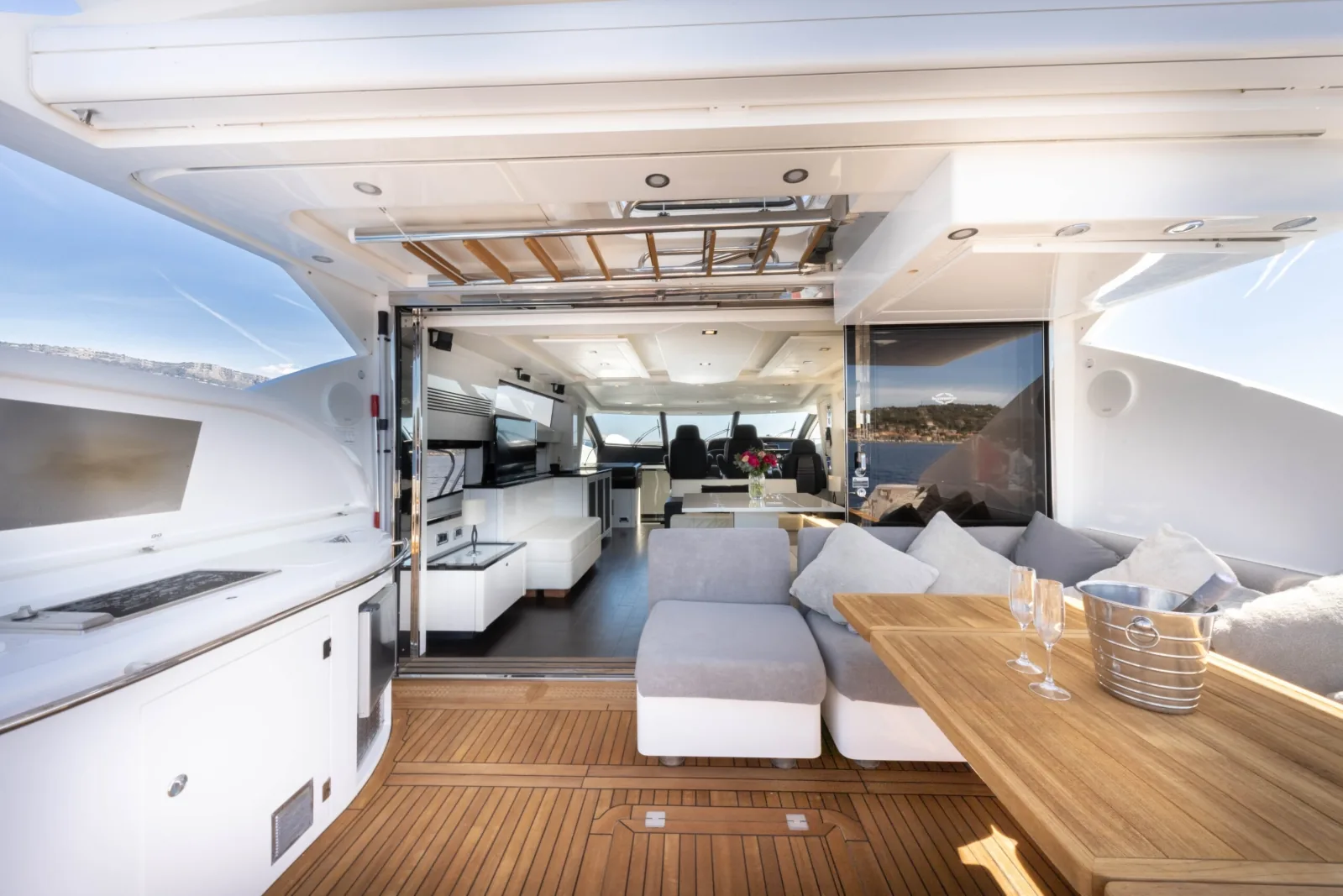 STAR OF SEVEN SEAS - yacht charter photo 7