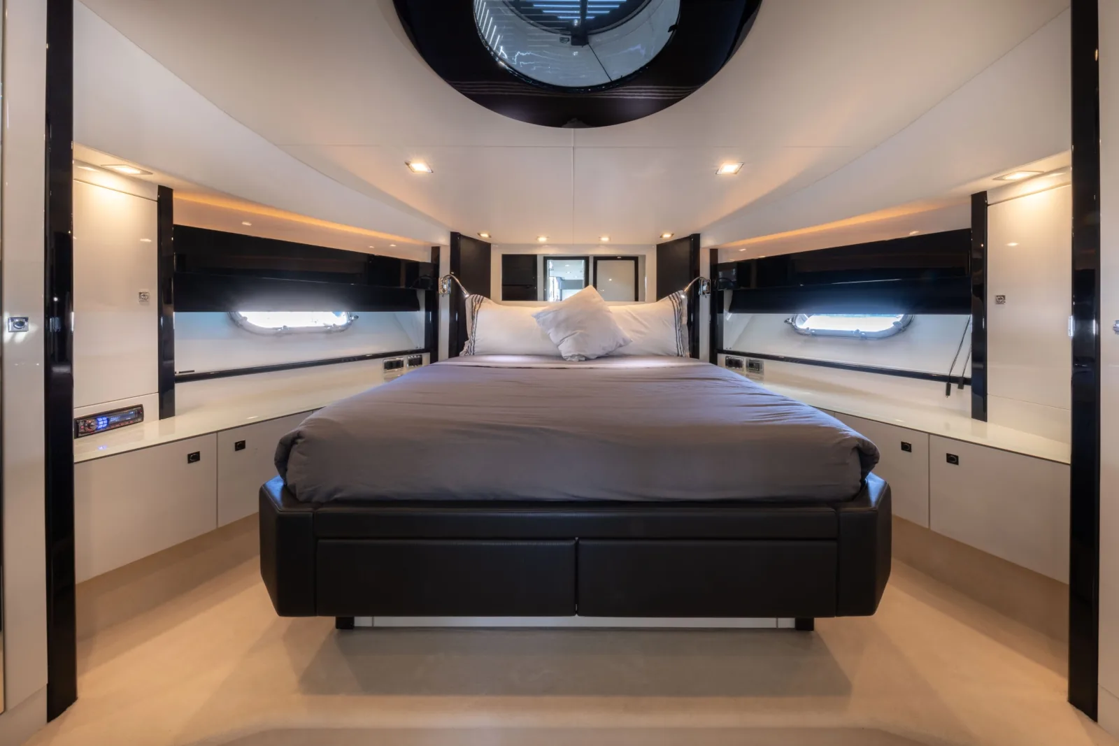 STAR OF SEVEN SEAS - yacht charter photo 15