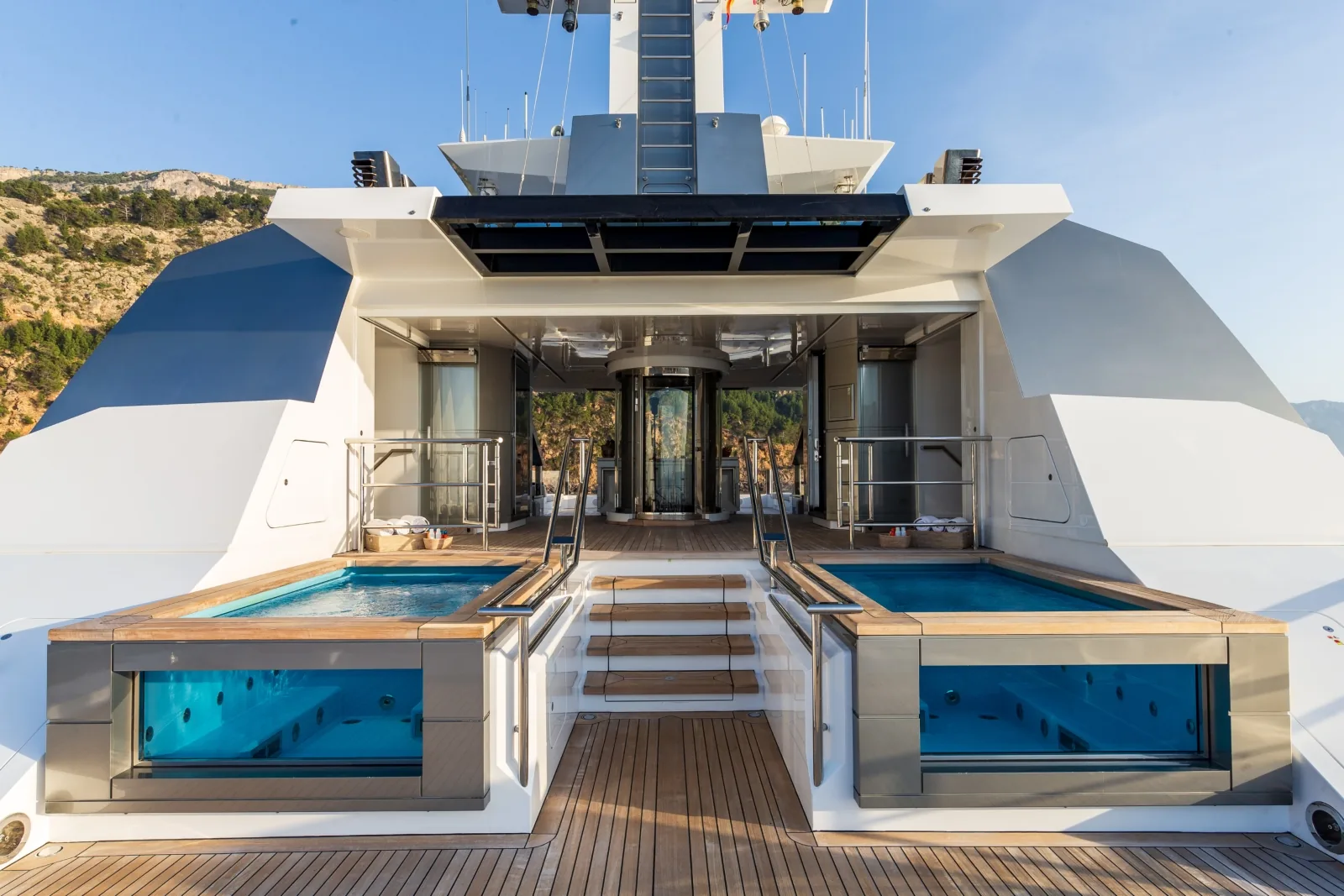 STELLA MARIS - yacht charter photo 7