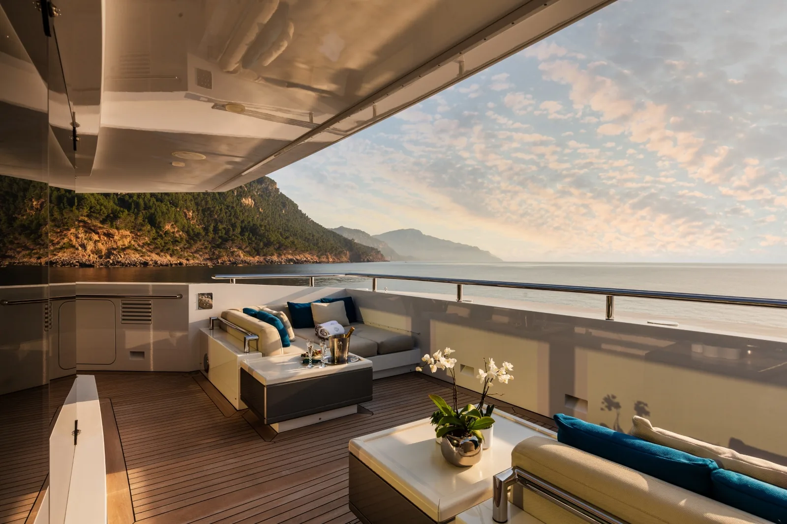 STELLA MARIS - yacht charter photo 17