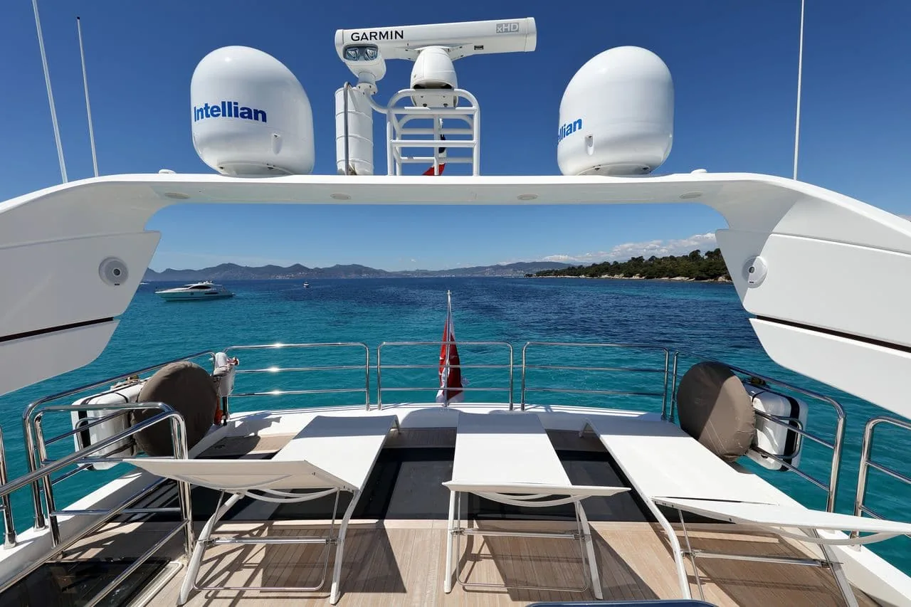 SUMMER BREEZE - yacht charter photo 11