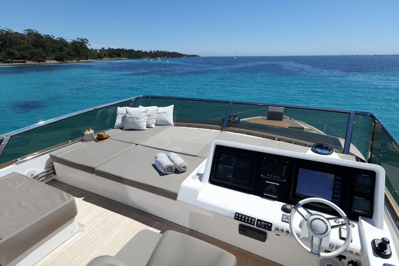SUMMER BREEZE - yacht charter photo 13