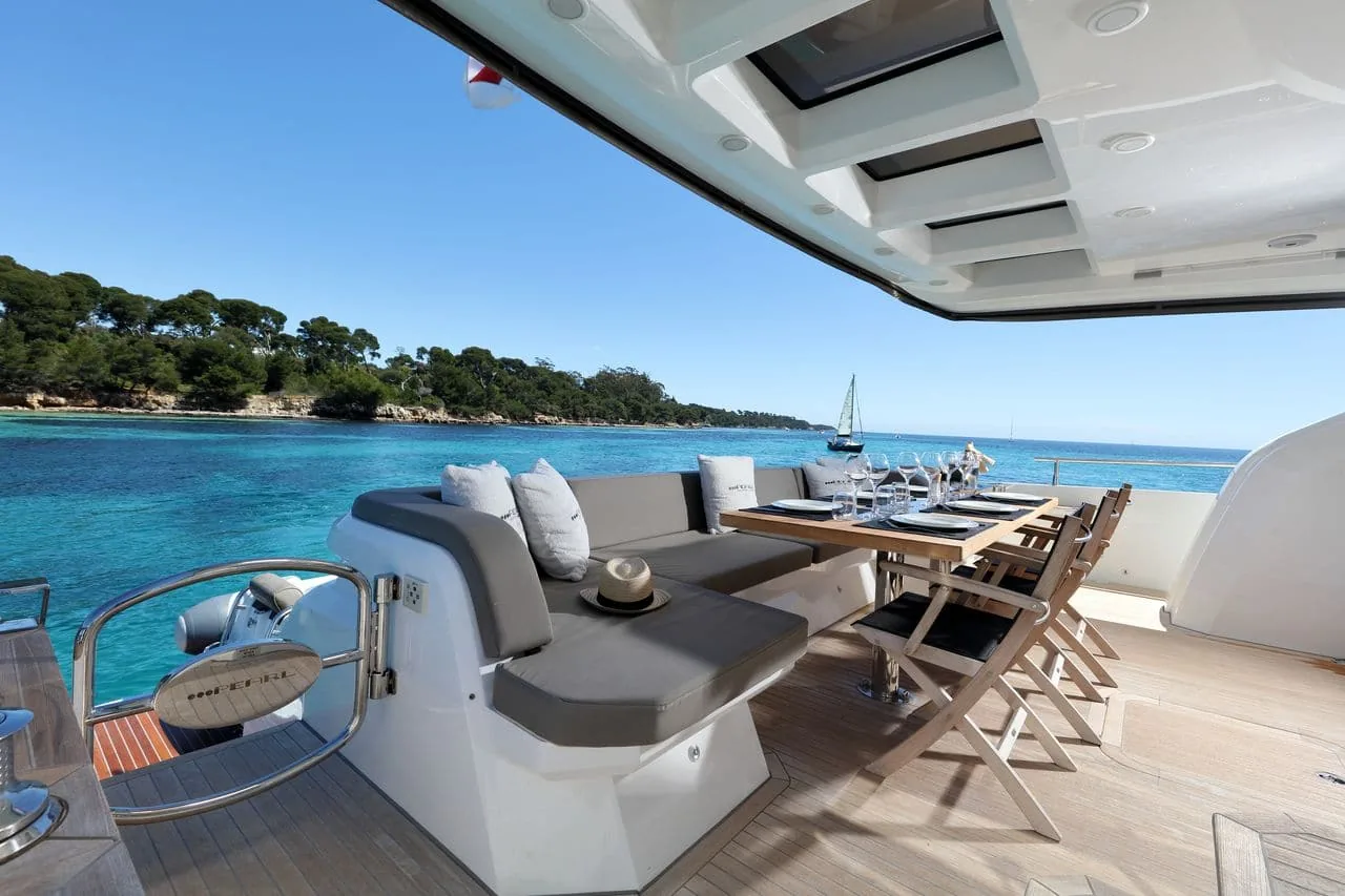 SUMMER BREEZE - yacht charter photo 16