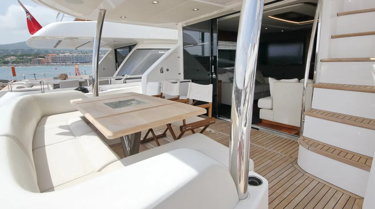 SUNSEEKER 75 - yacht charter photo 6