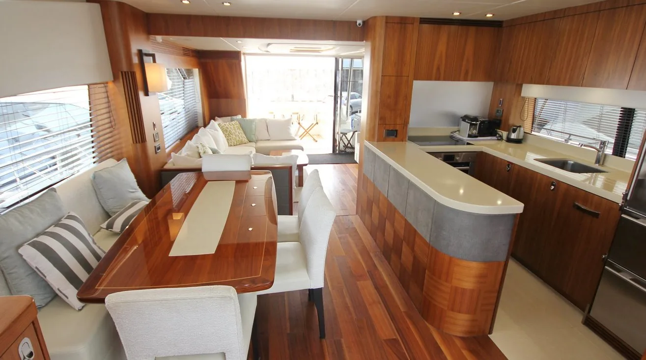 SUNSEEKER 75 - yacht charter photo 10