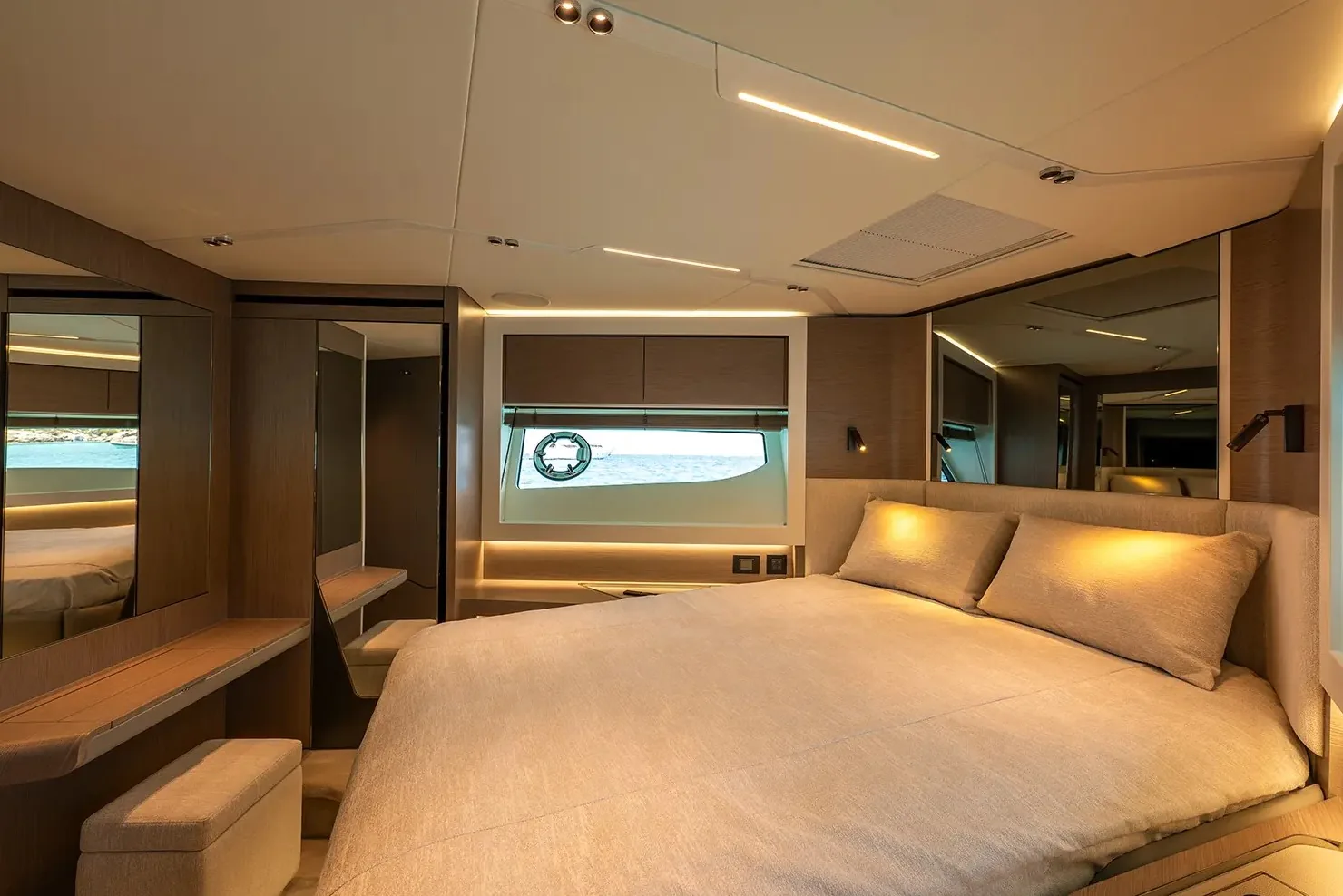 SUNSEEKER PREDATOR 65 - yacht charter photo 9