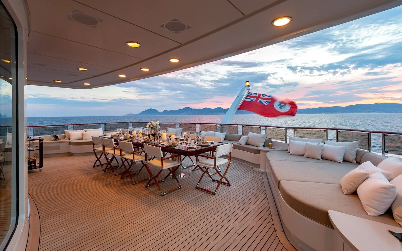 TREEHOUSE - yacht charter photo 10