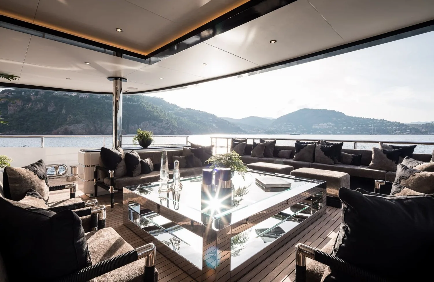 TRIUMPH - yacht charter photo 14