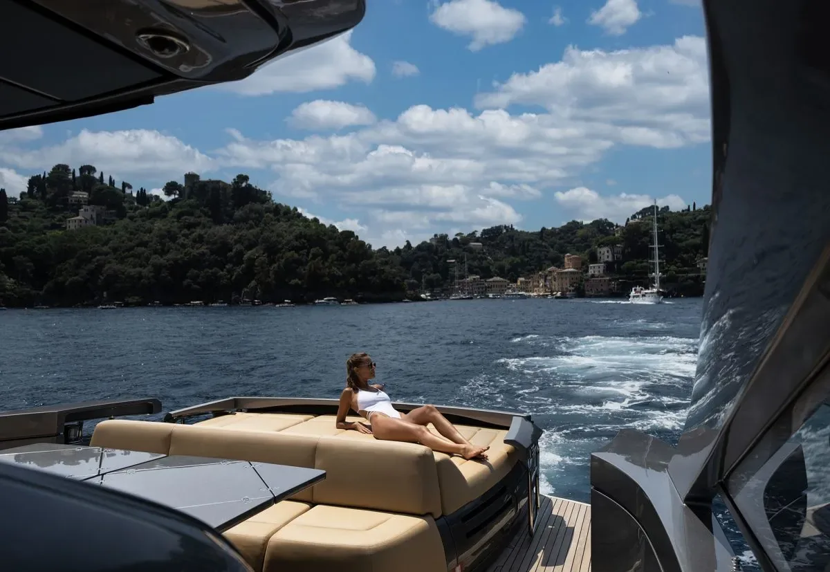 VELES - yacht charter photo 7