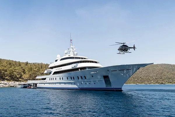 VICTORIOUS - yacht charter French Riviera