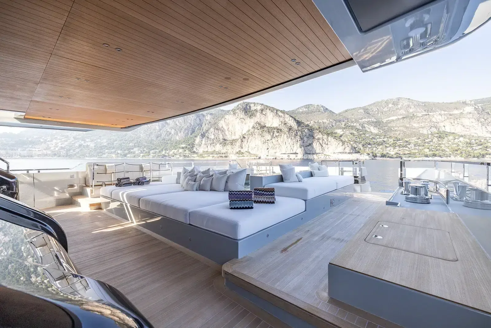 VIRTUOSITY - yacht charter photo 4