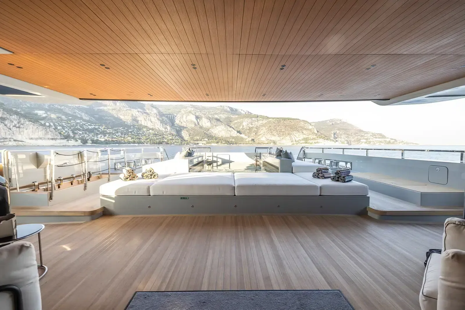 VIRTUOSITY - yacht charter photo 5