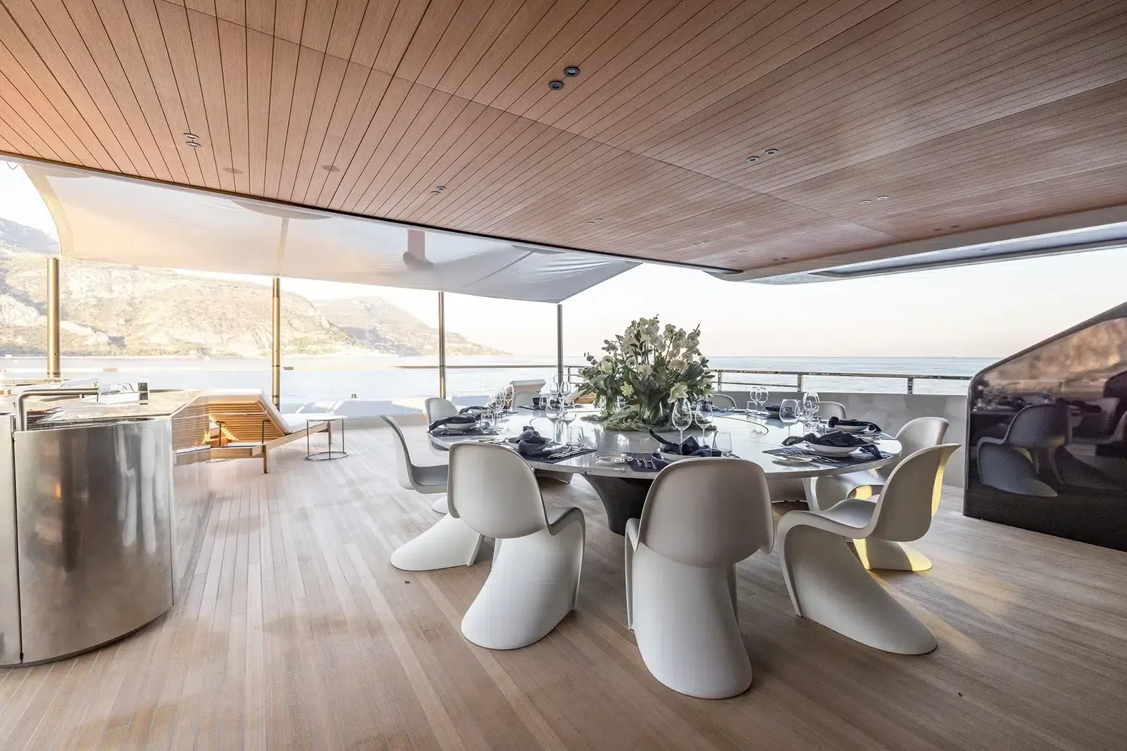 VIRTUOSITY - yacht charter photo 13