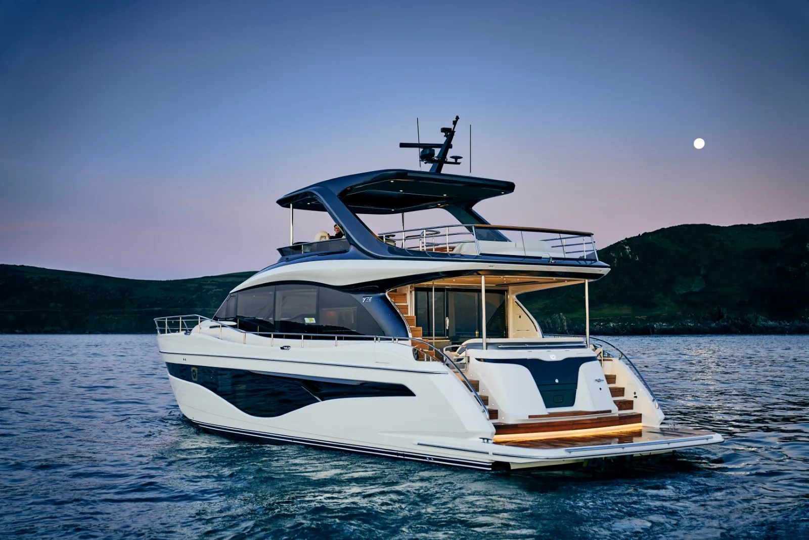WILJIM V - yacht charter photo 4