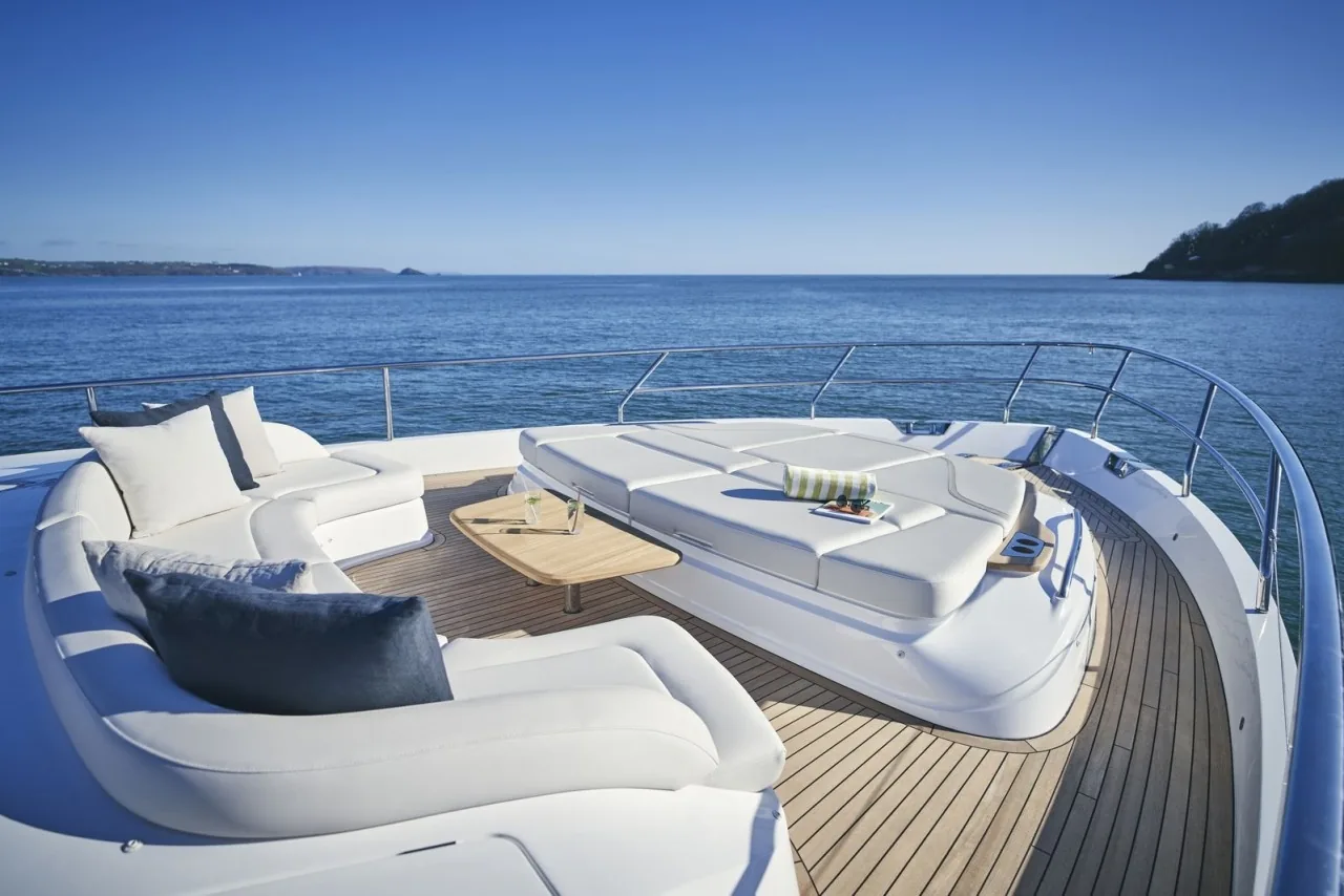 WILJIM V - yacht charter photo 10